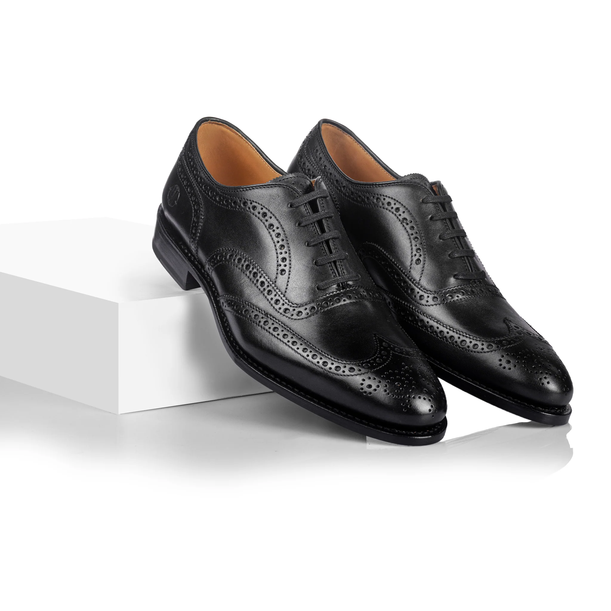 Hamilton Brogue Oxford (Piano Black) - Image 3